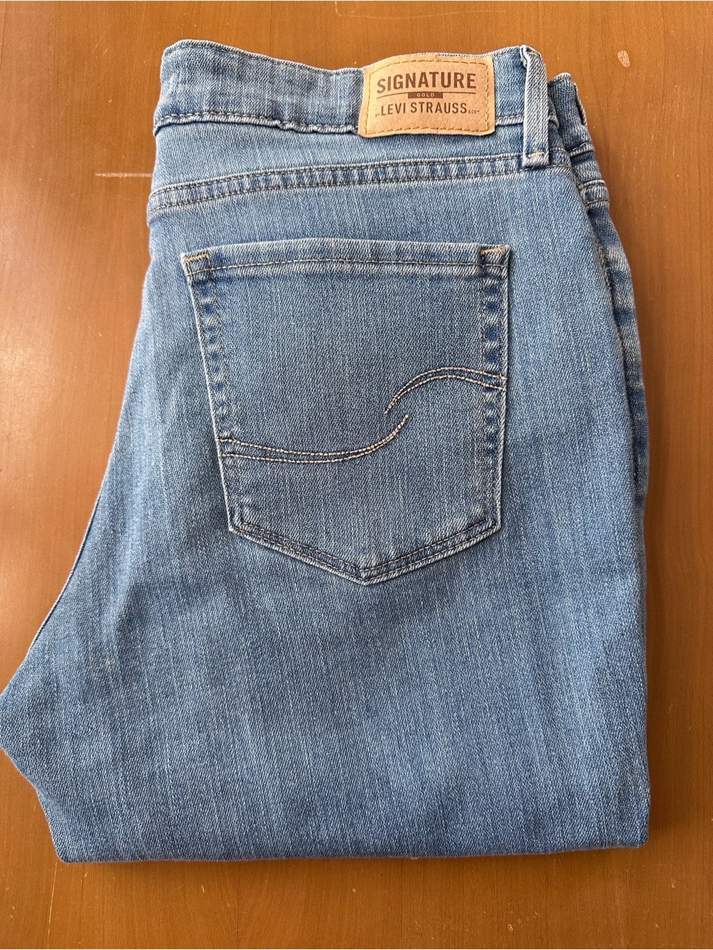 Signature by Levi Strauss Women’s Light Blue Bootcut Heans with Flair Cut